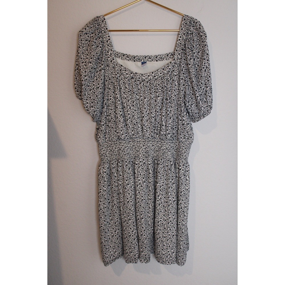 Old Navy Dress 2X  FLoral Puff‎ SLeeve Square neck Black White Smocked